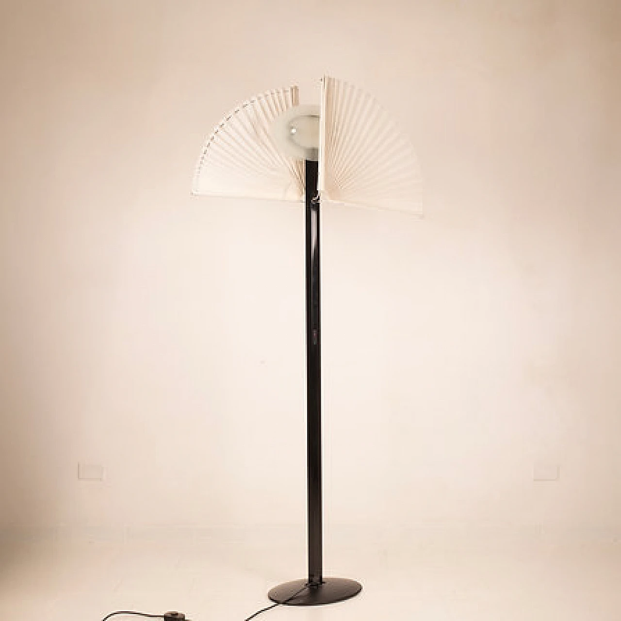 Butterfly floor lamp by Afra and Tobia Scarpa for Flos, 1980s 8