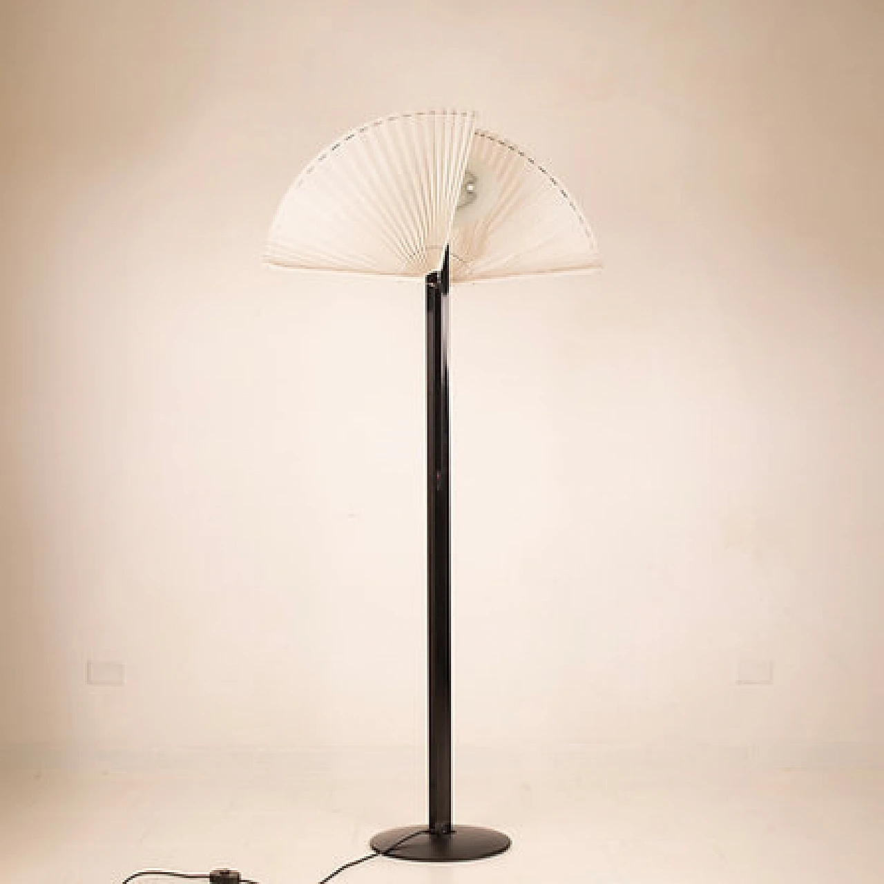 Butterfly floor lamp by Afra and Tobia Scarpa for Flos, 1980s 10