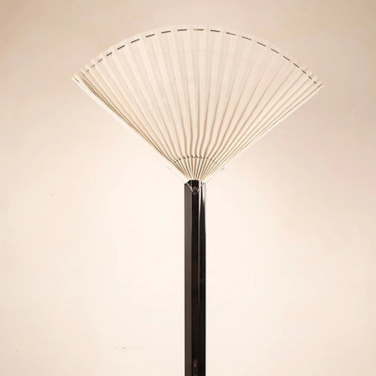 Lampada da terra Butterfly di Afra e Tobia Scarpa per Flos, anni '80 13