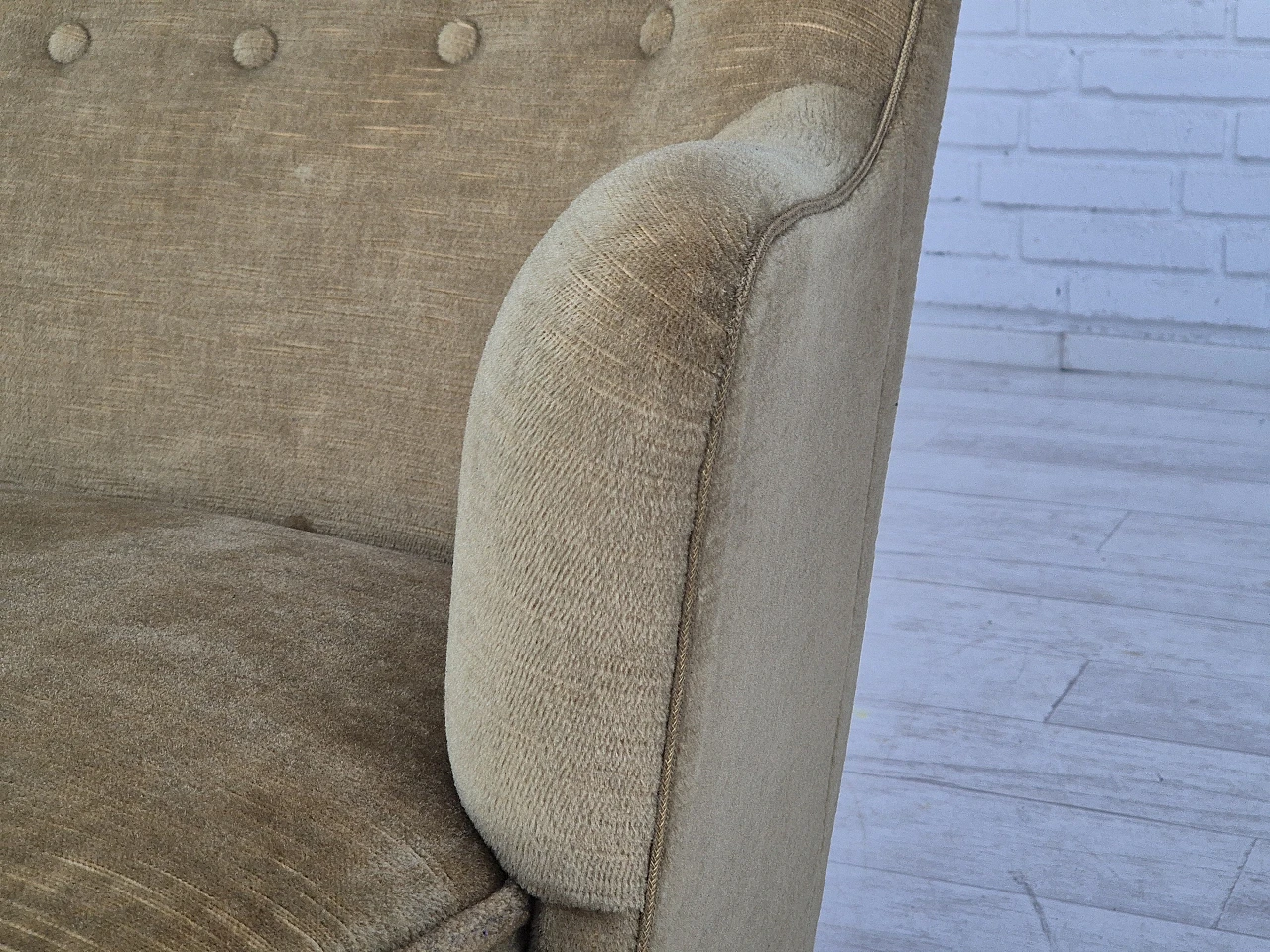 Danish two-seater green velvet sofa with tassels, 1970s 2