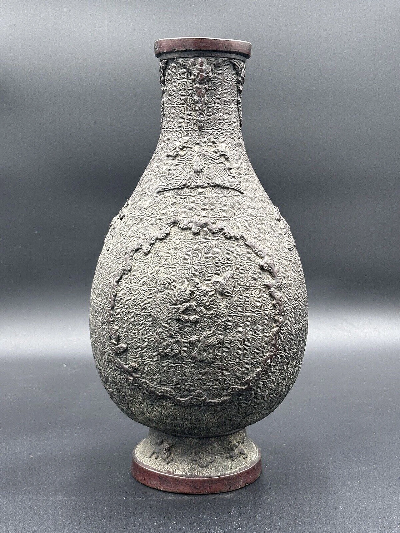 Vaso cinese dinastia Ming in bronzo sbalzato, '400 4