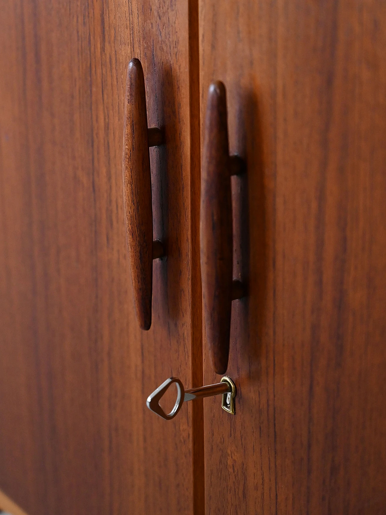 Scandinavian teak bookcase with extractable shelf, 1960s 10