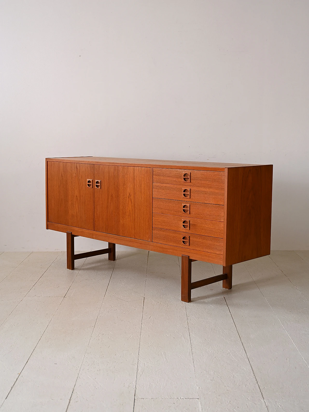 Teak sideboard with drawers & carved handles, 1960s 5