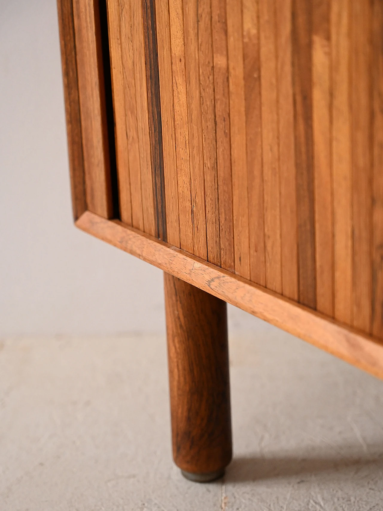 Credenza scandinava in palissandro con portadocumenti/vinili, anni '60 12