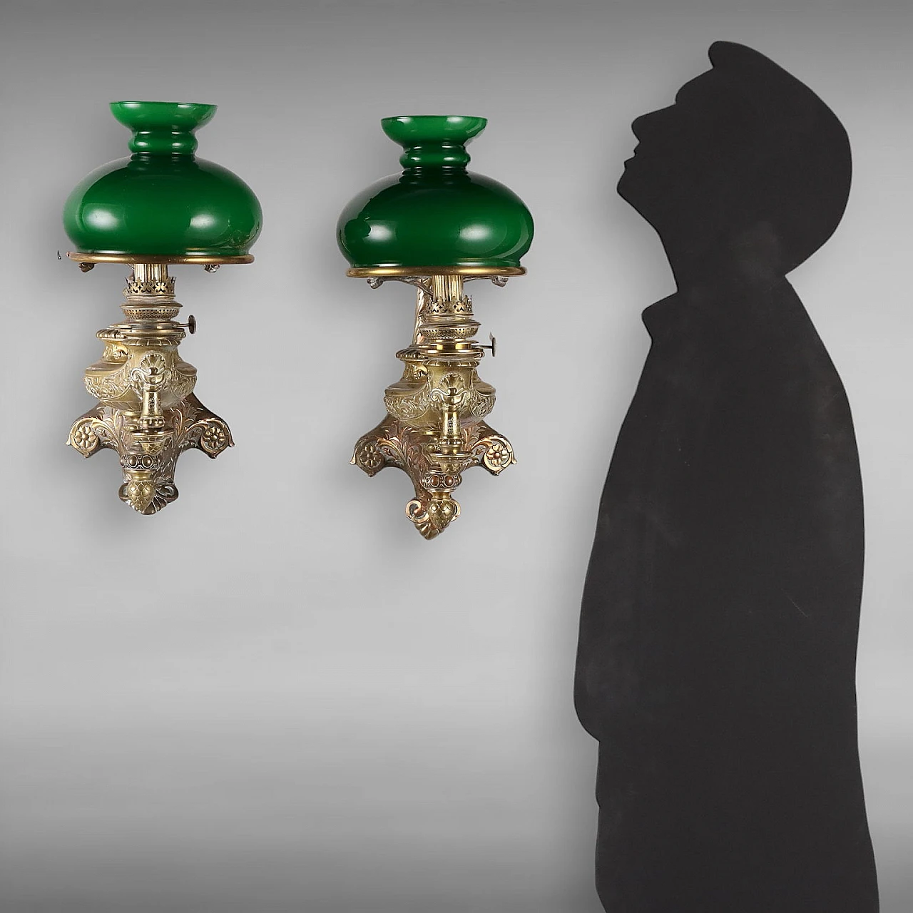 Pair of wall oil lamps in green glass by Wild & Wessel, 19th century 2