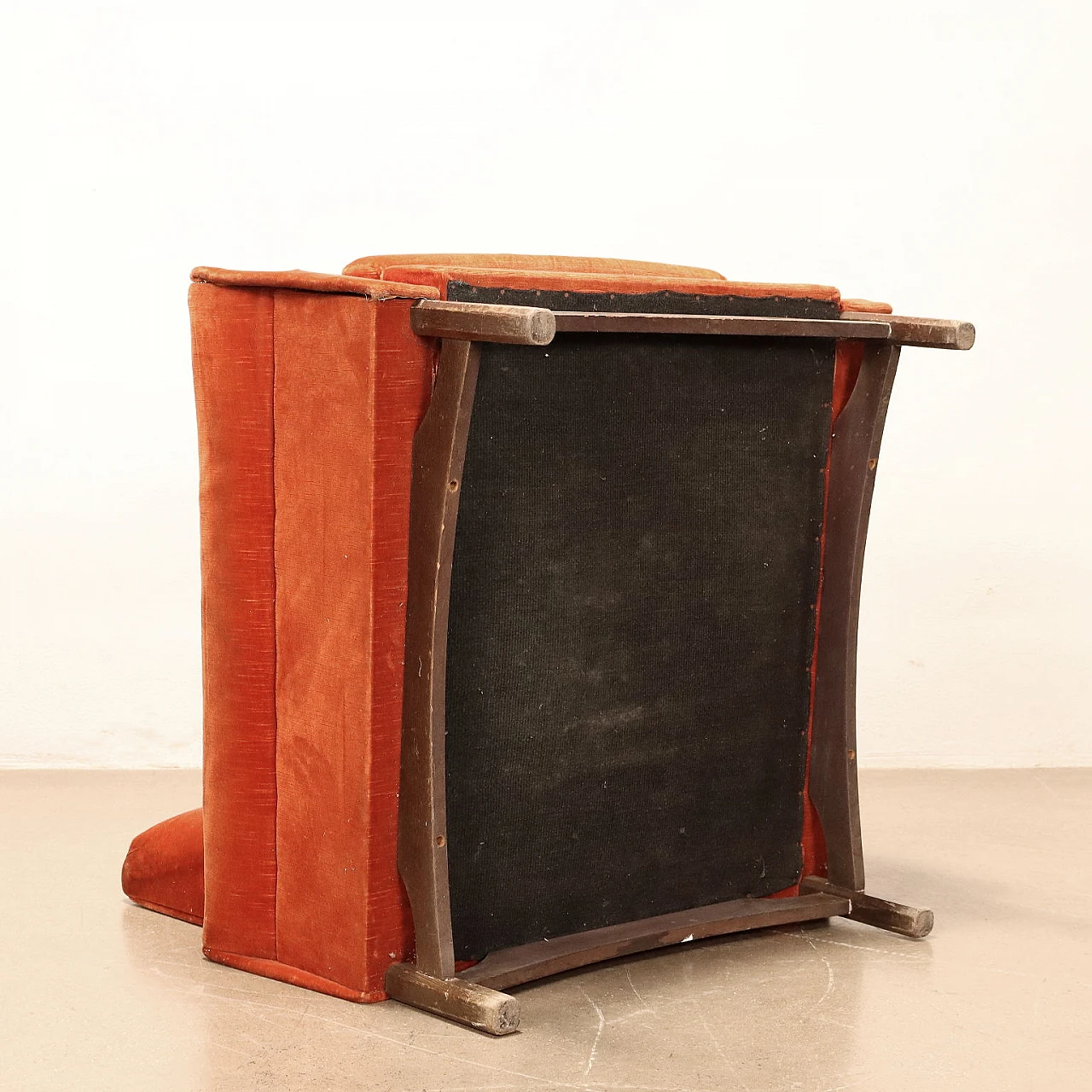 Pair of armchairs in wood and orange velvet, 1960s 9