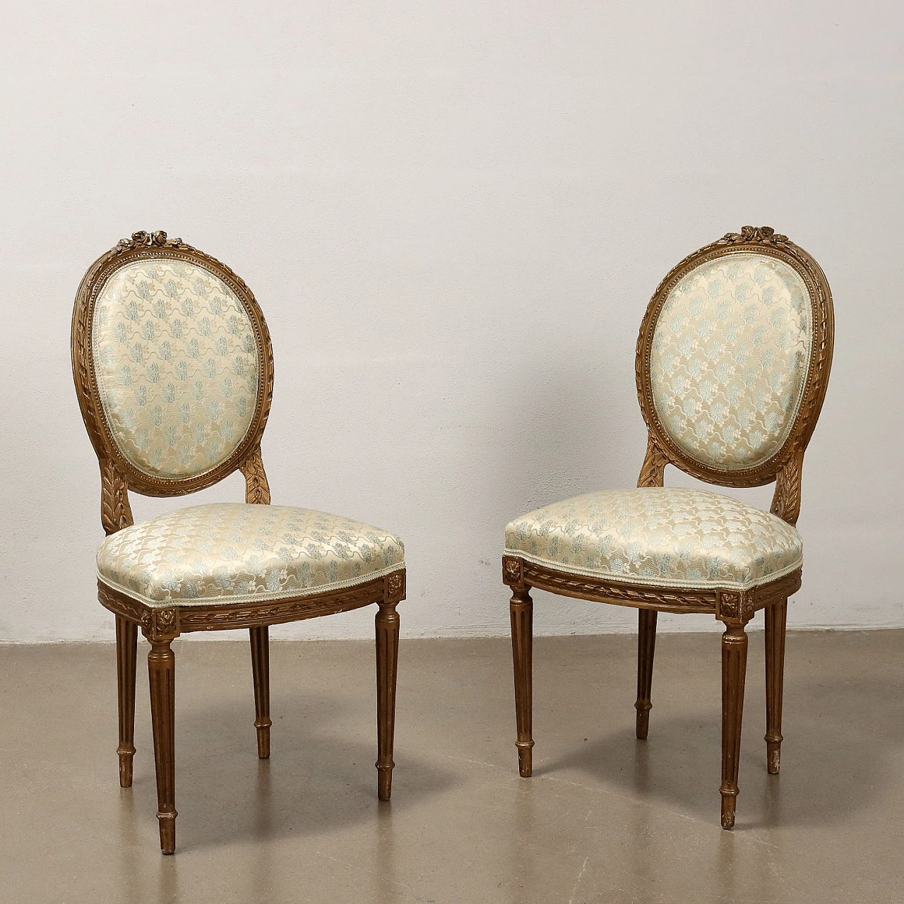 Pair of chairs and a sofa in carved & gilded wood, 19th century 3
