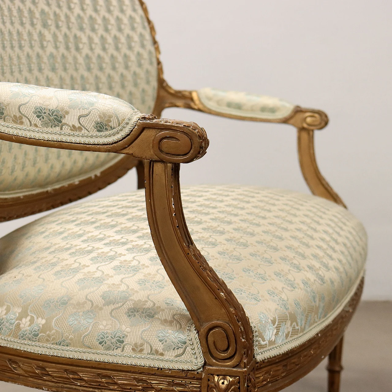 Pair of chairs and a sofa in carved & gilded wood, 19th century 5
