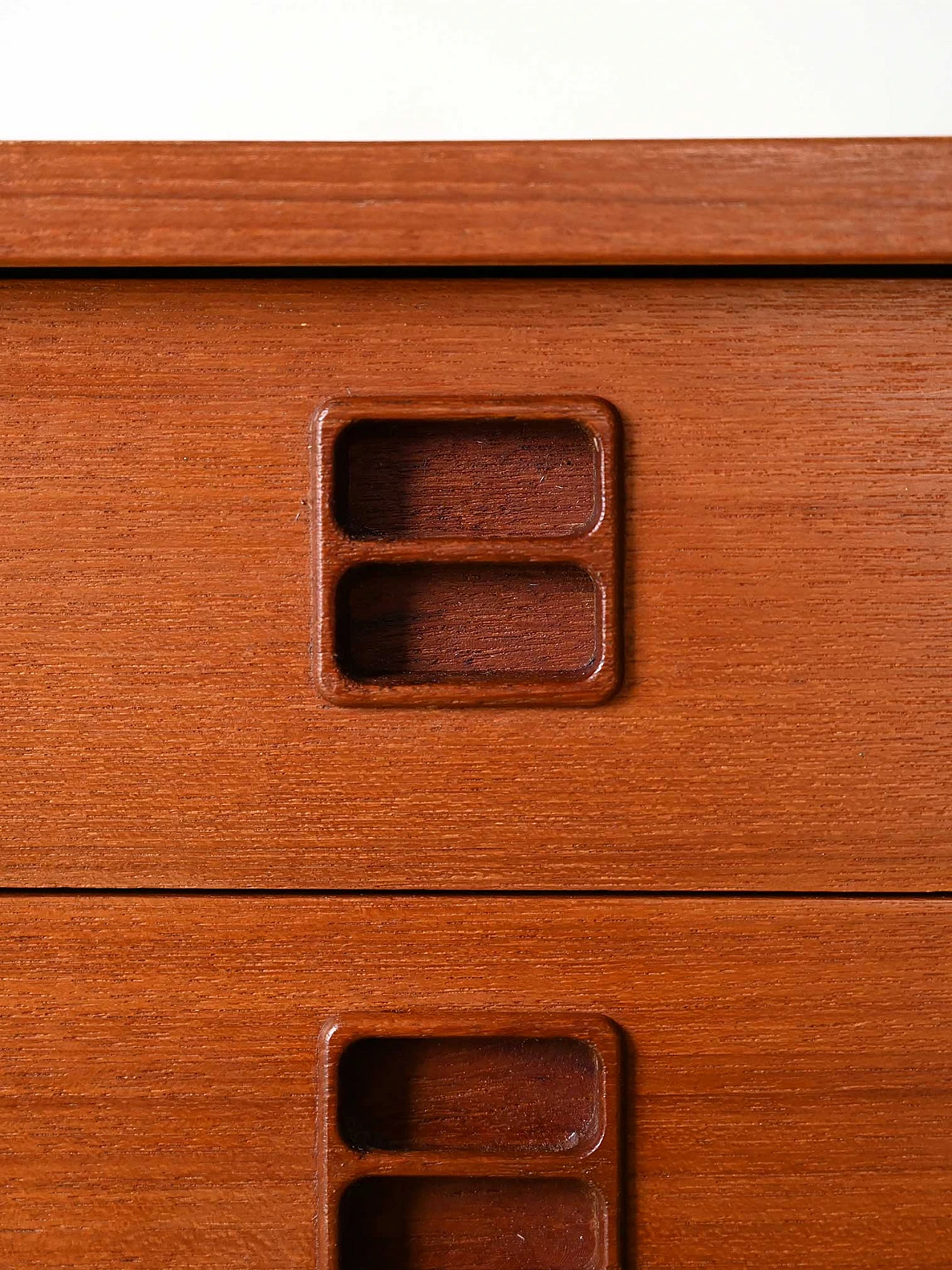 Credenza scandinava in teak con cassetti e ante, anni '60 11