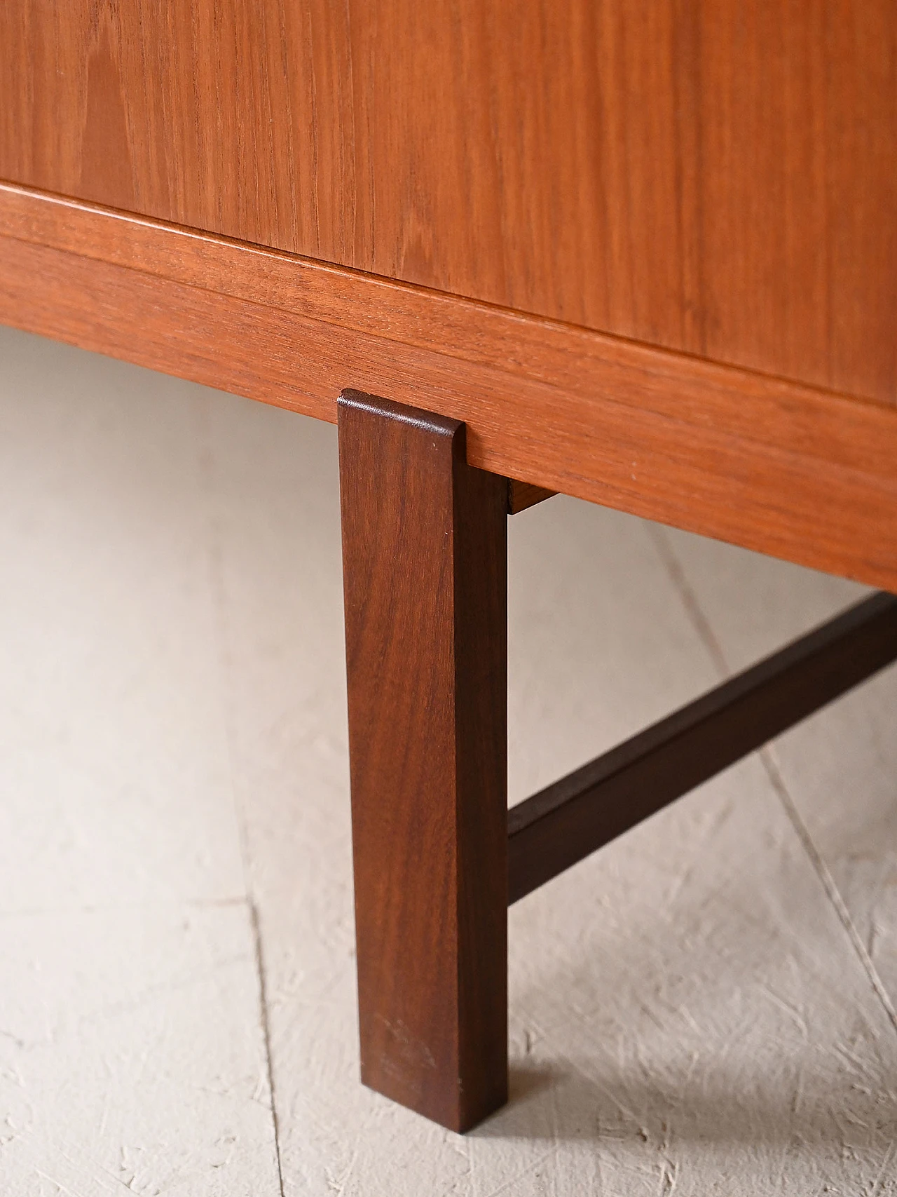 Credenza scandinava in teak con cassetti e ante, anni '60 15