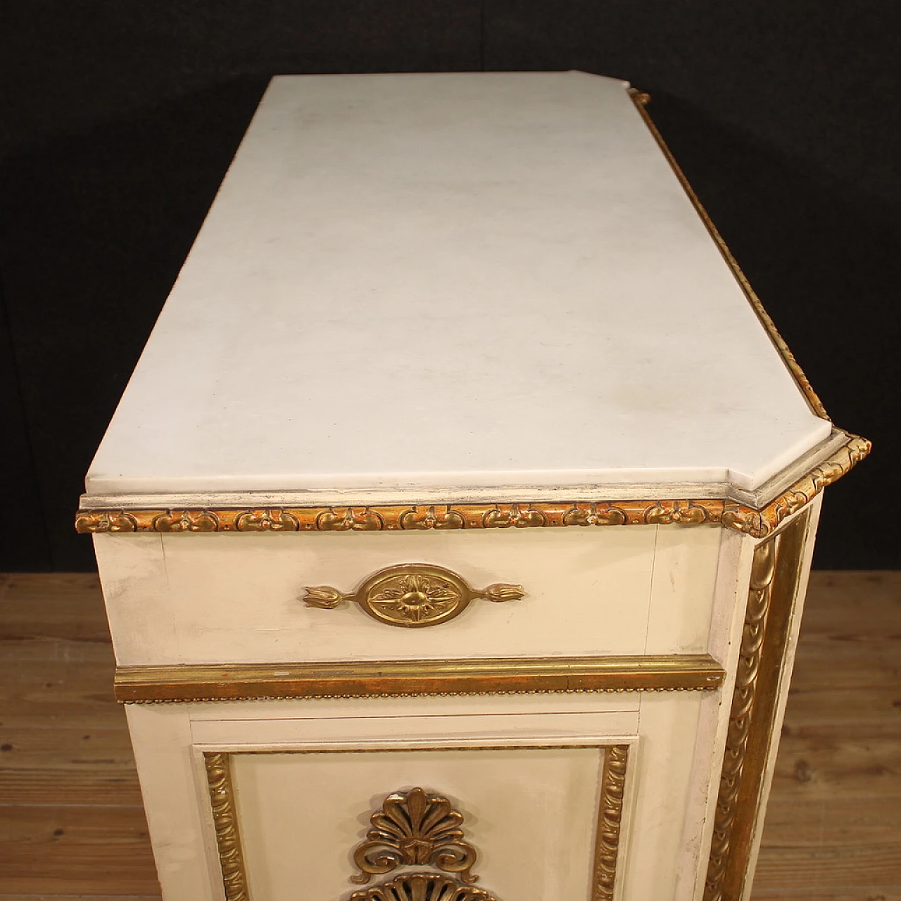 Umbertina lacquered and gilded wood chest of drawers, 19th century 6