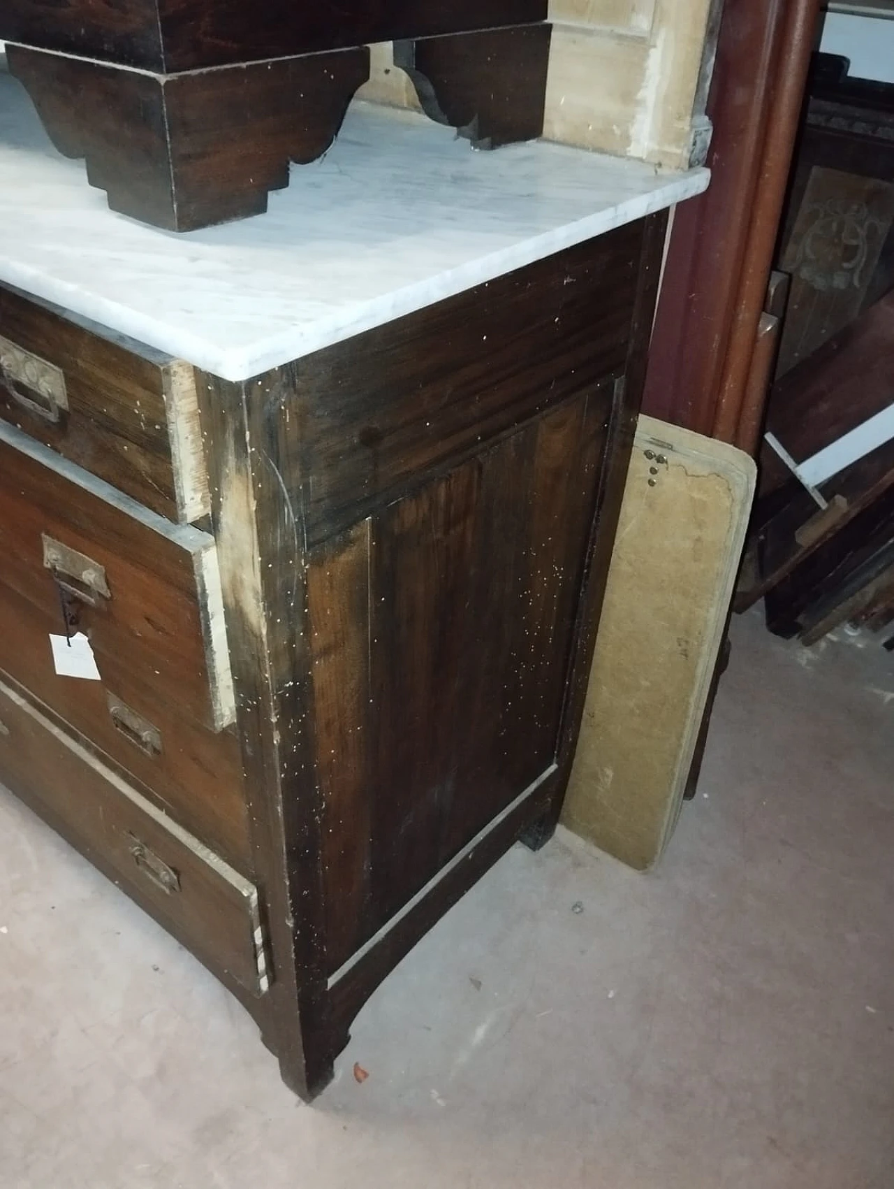 Solid walnut four-drawer dresser with marble top, 1930s 10