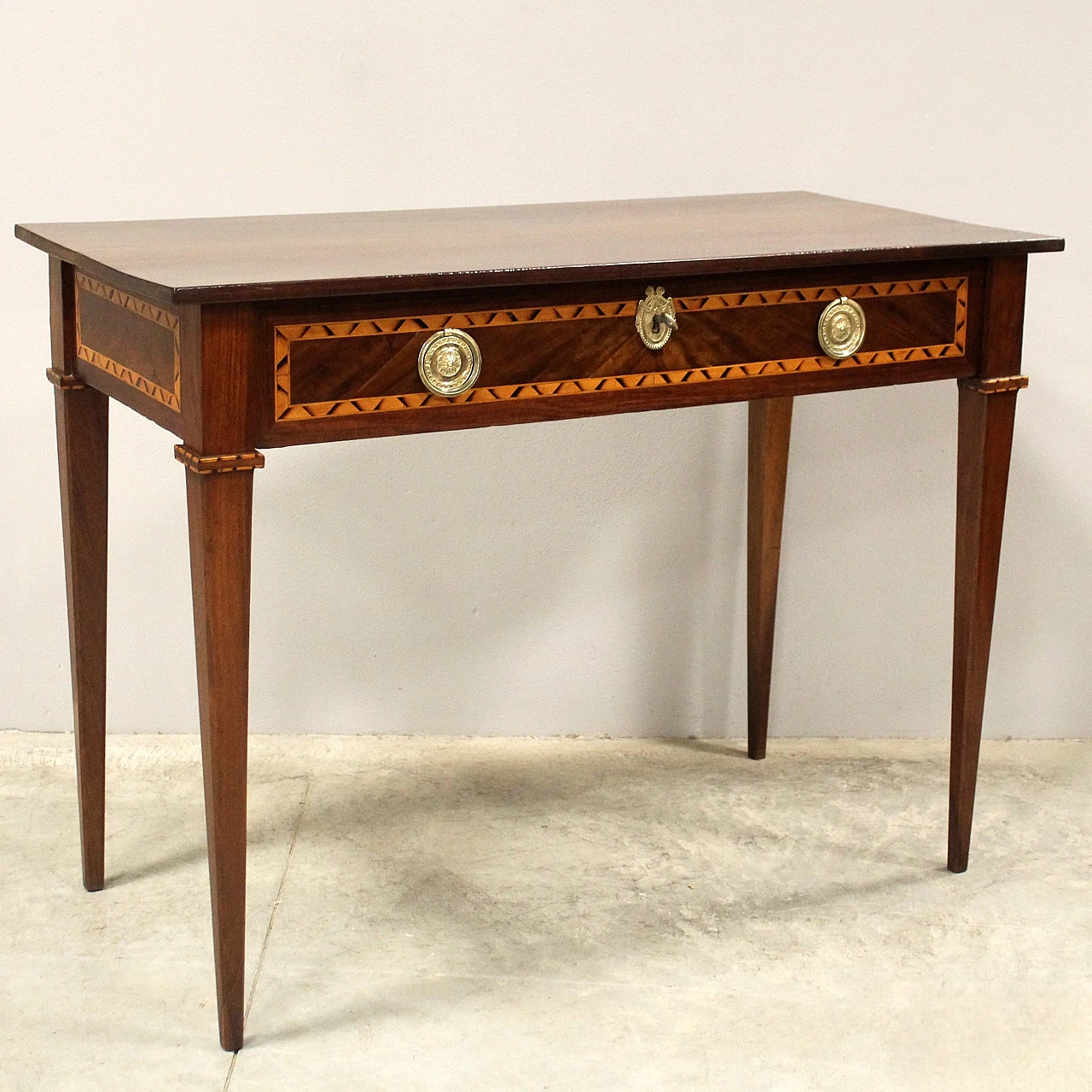 Louis XVI inlaid walnut writing desk with drawer, 18th century 1