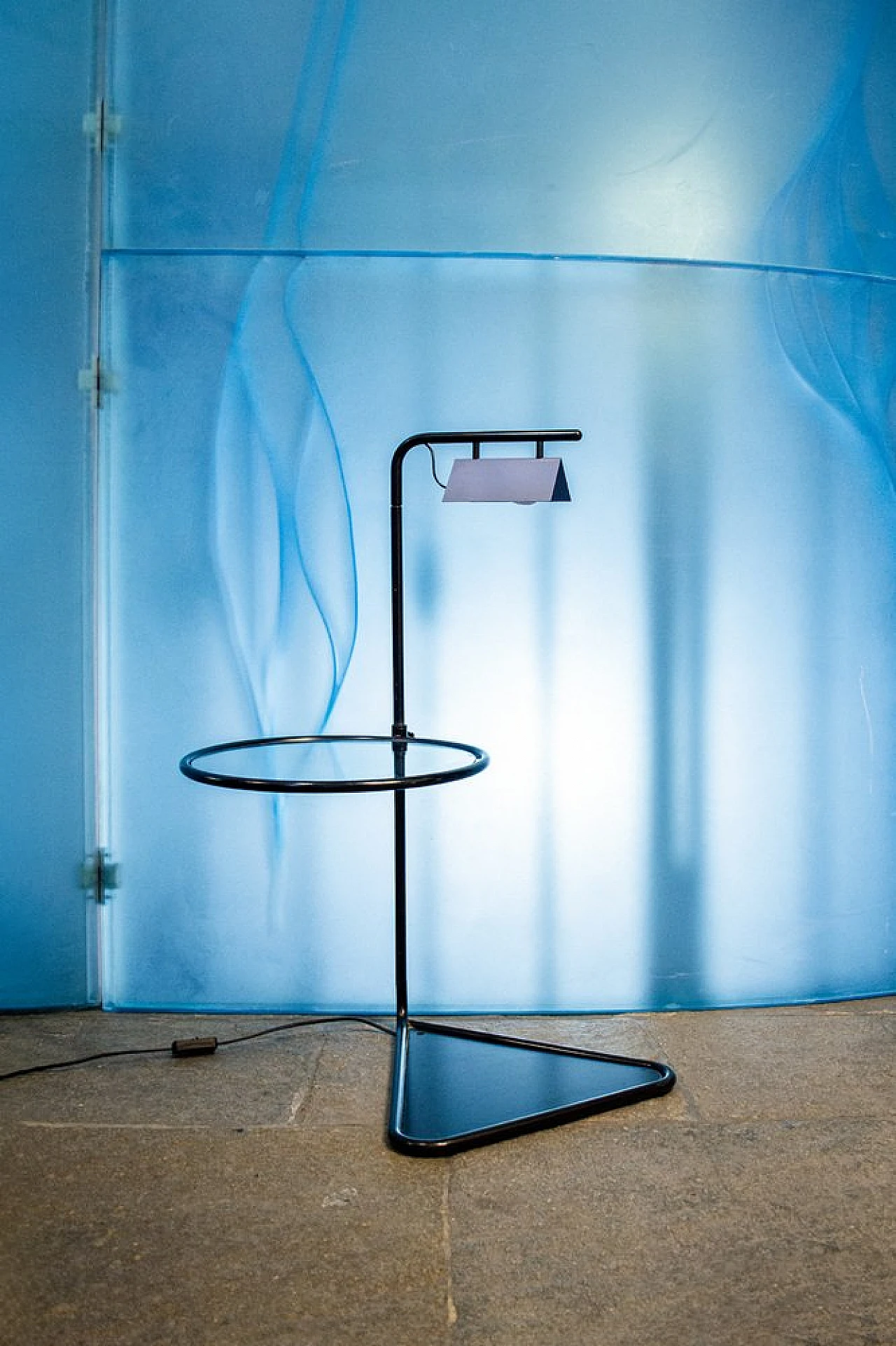 Coppia di comodini regolabili con lampade in metallo e vetro, anni '80 11