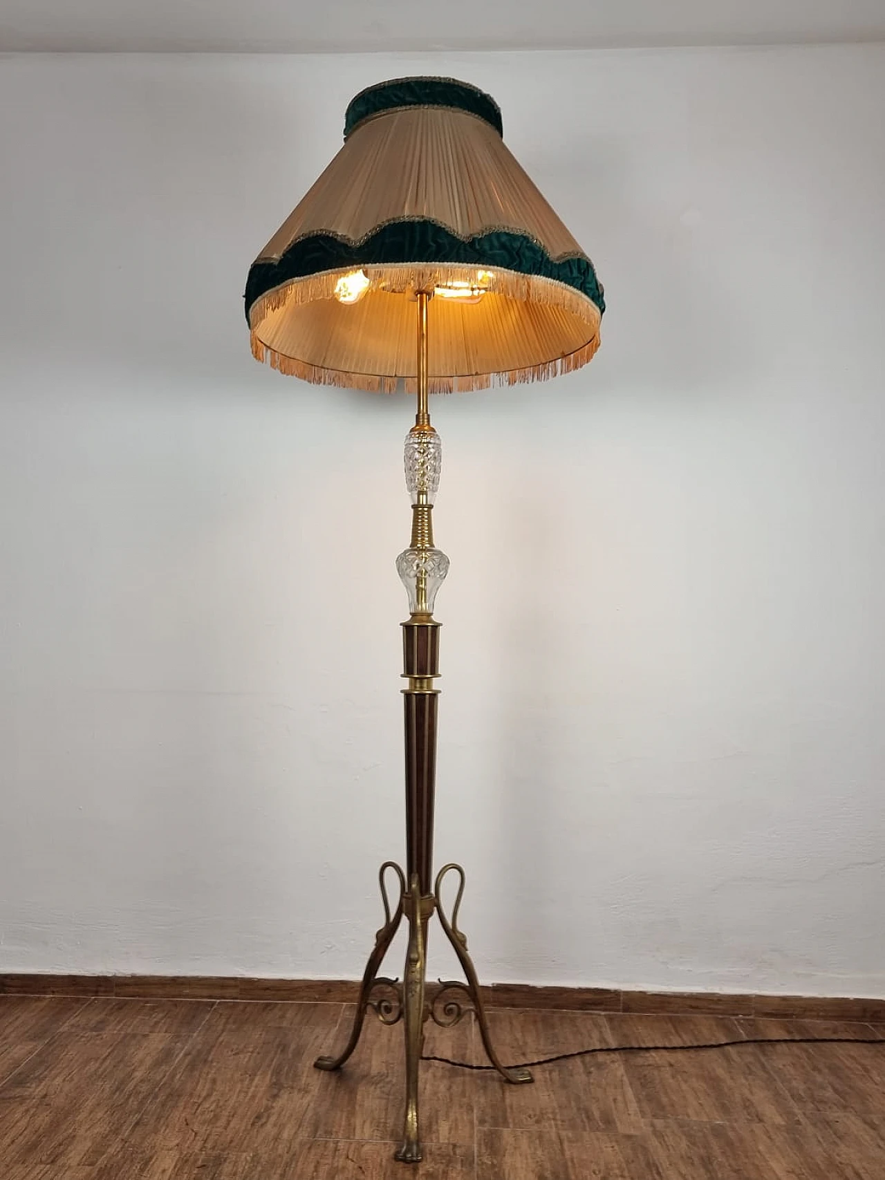 Floor lamp in brass, glass & fabric, 1940s 1