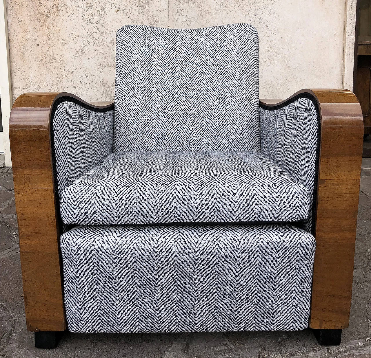 Pair of blond walnut armchairs with ebonized feet, 1940s 2