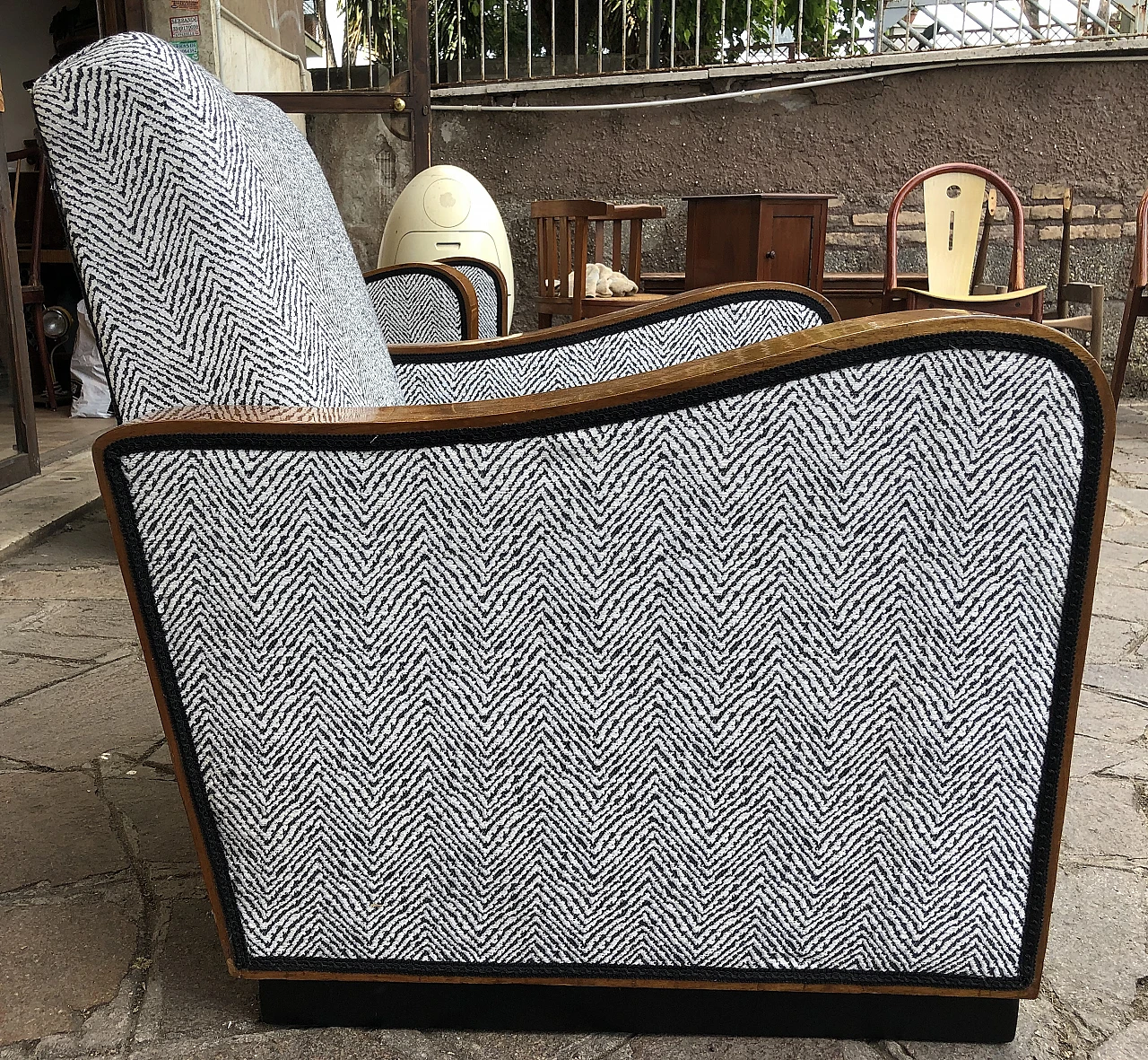 Pair of blond walnut armchairs with ebonized feet, 1940s 3