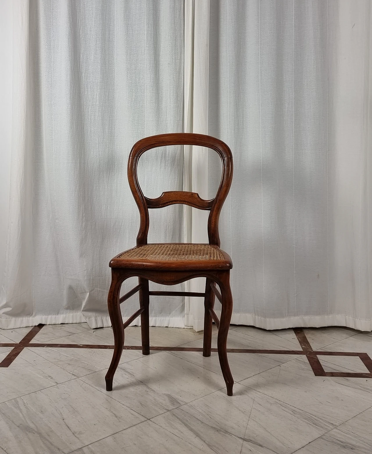 Sedia Luigi Filippo in noce con seduta intrecciata, '800 2