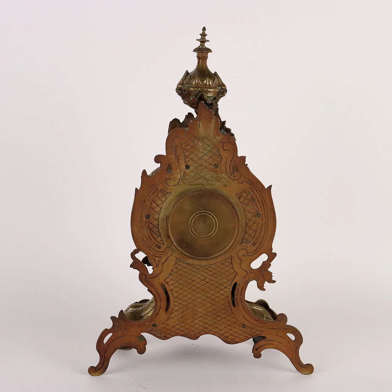 Gilt bronze stand clock with leaf motifs, 19th century 8