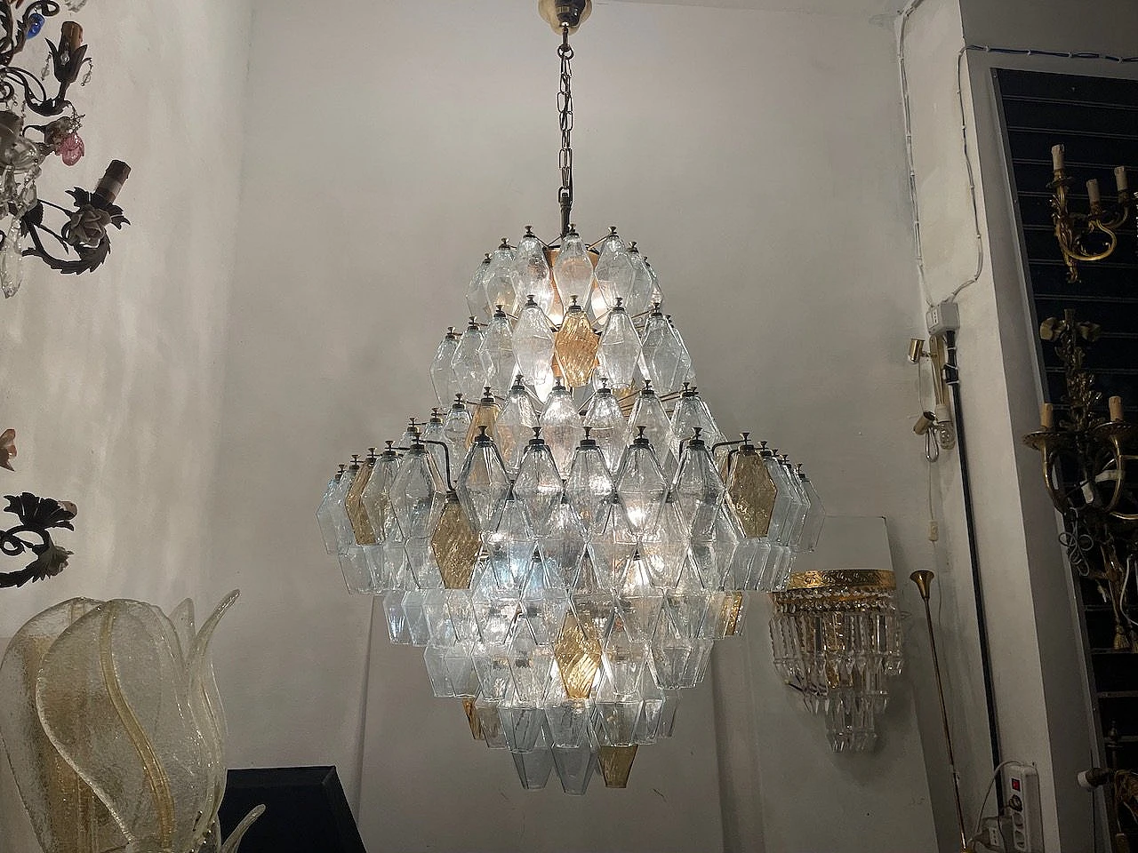 Murano glass polygon chandelier with golden frame, 1980s 2