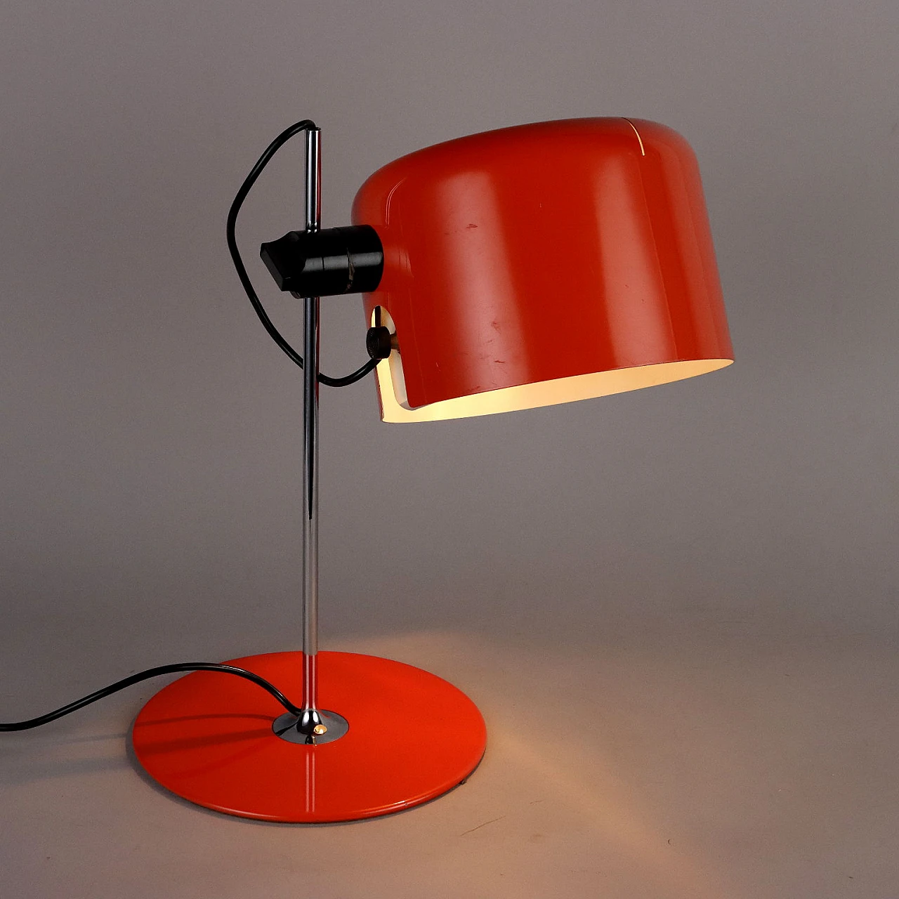 Red table lamp Coupé by Joe Colombo for Oluce, 1960s 1