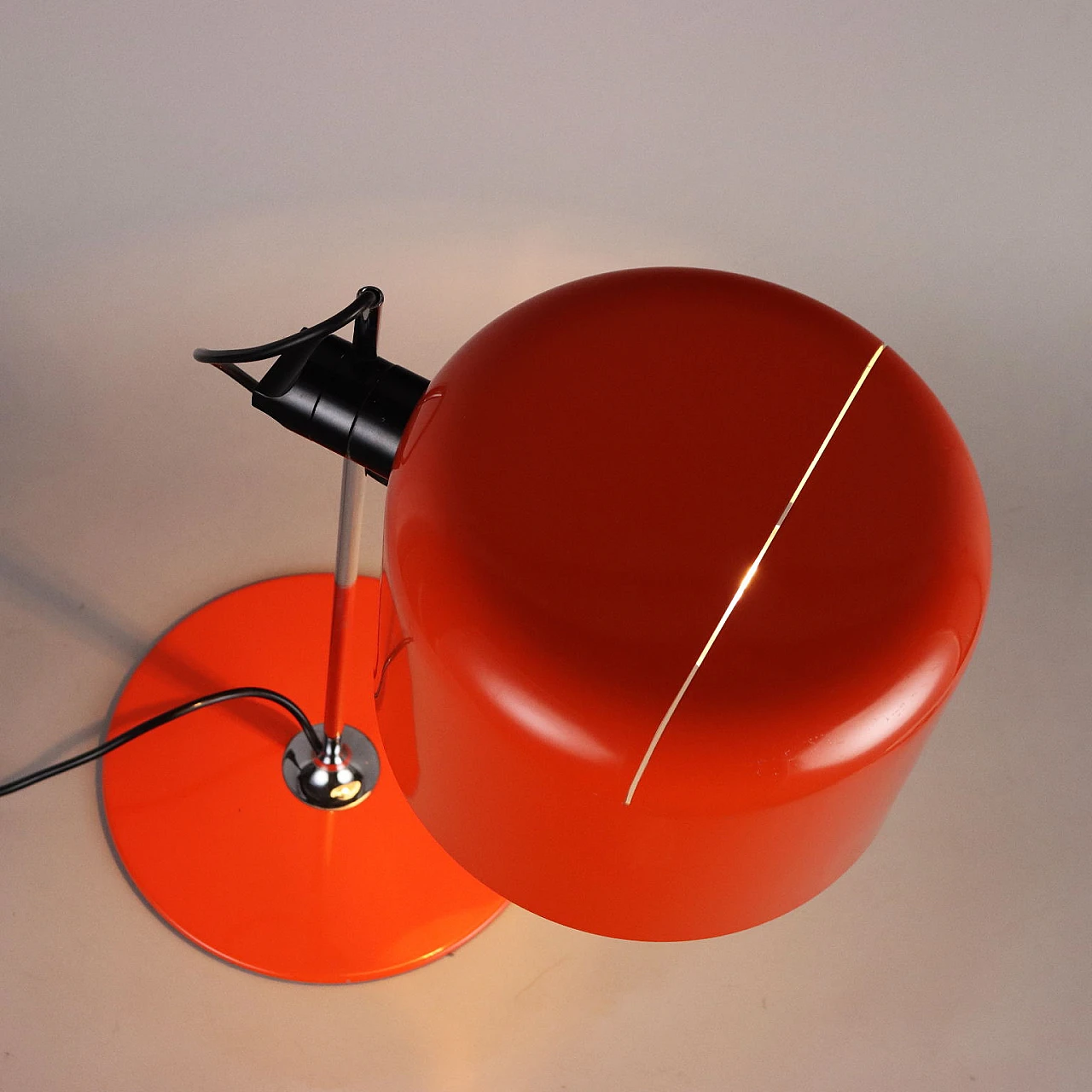 Red table lamp Coupé by Joe Colombo for Oluce, 1960s 3