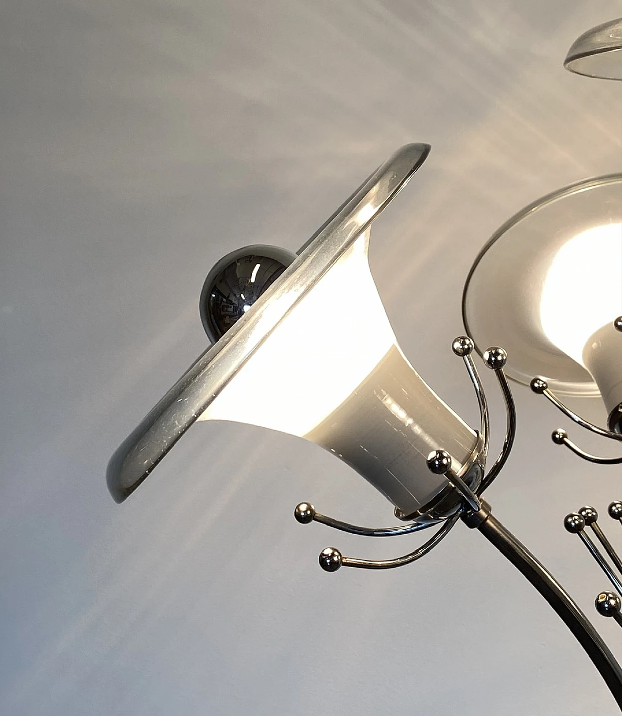 Lampada da terra in acciaio e vetro in stile Carlo Nason, anni '70 9