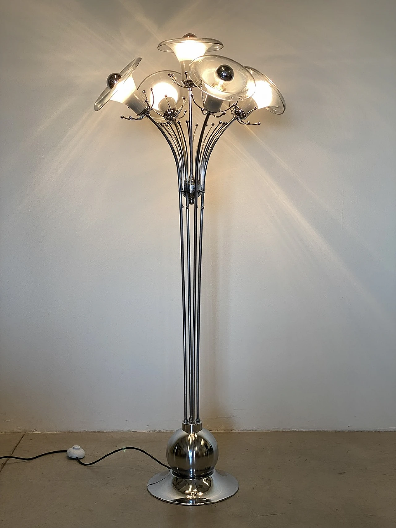 Floor lamp in steel and glass in the style of Carlo Nason, 1970s 12