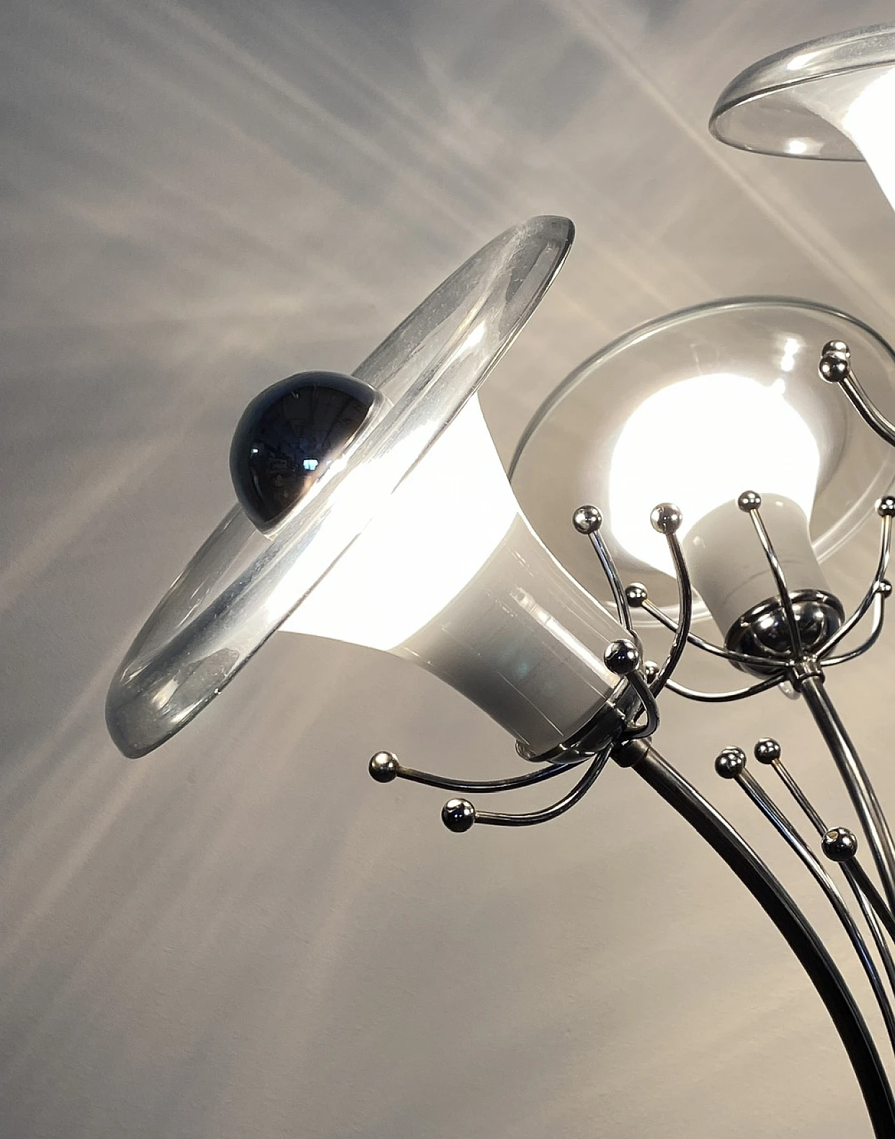 Lampada da terra in acciaio e vetro in stile Carlo Nason, anni '70 18