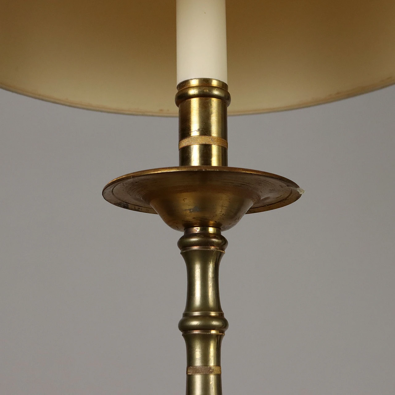 Floor lamp with brass stem and fabric lampshade, 19th century 3