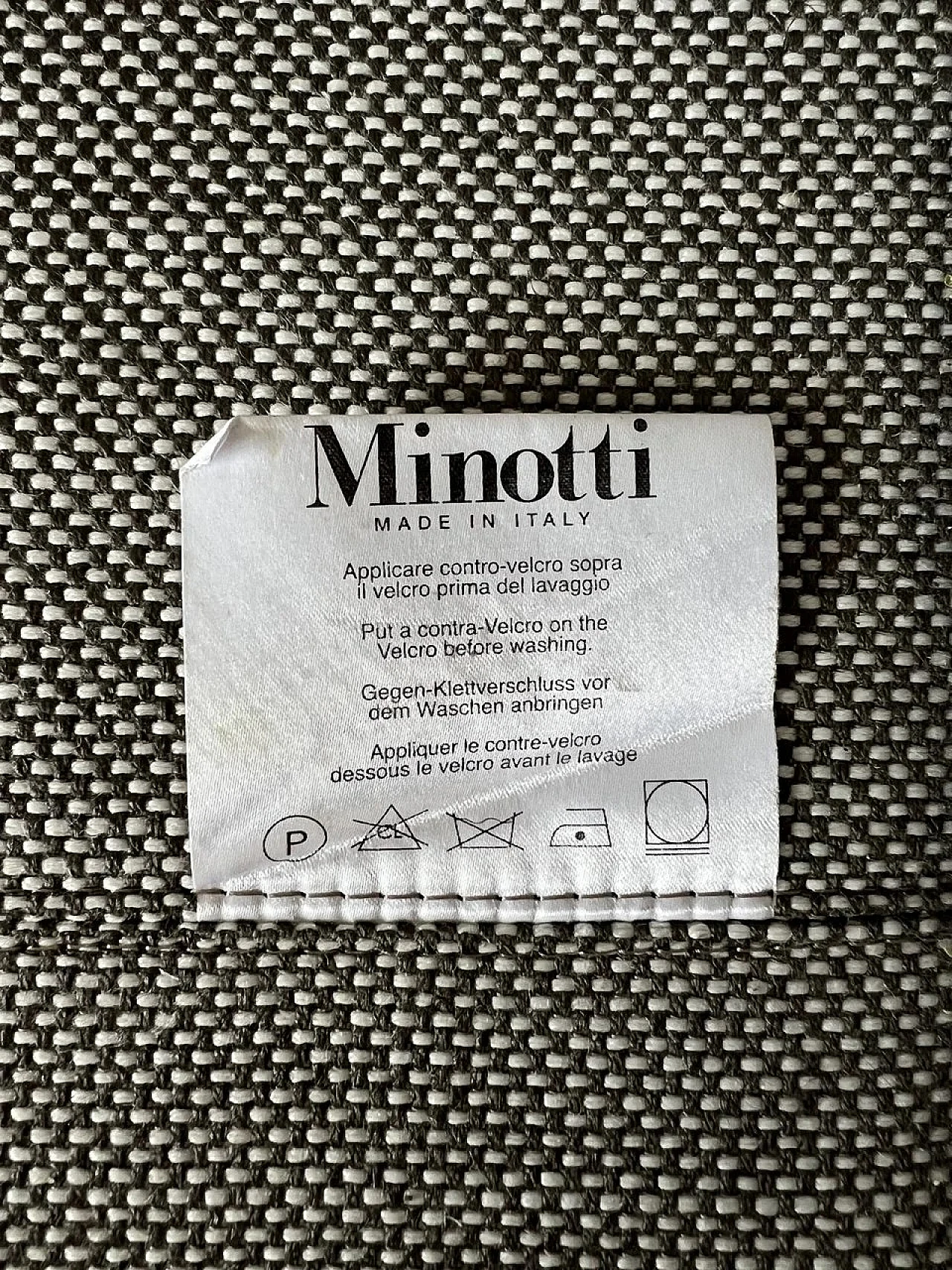 Andersen sofa by Rodolfo Dordoni for Minotti 6