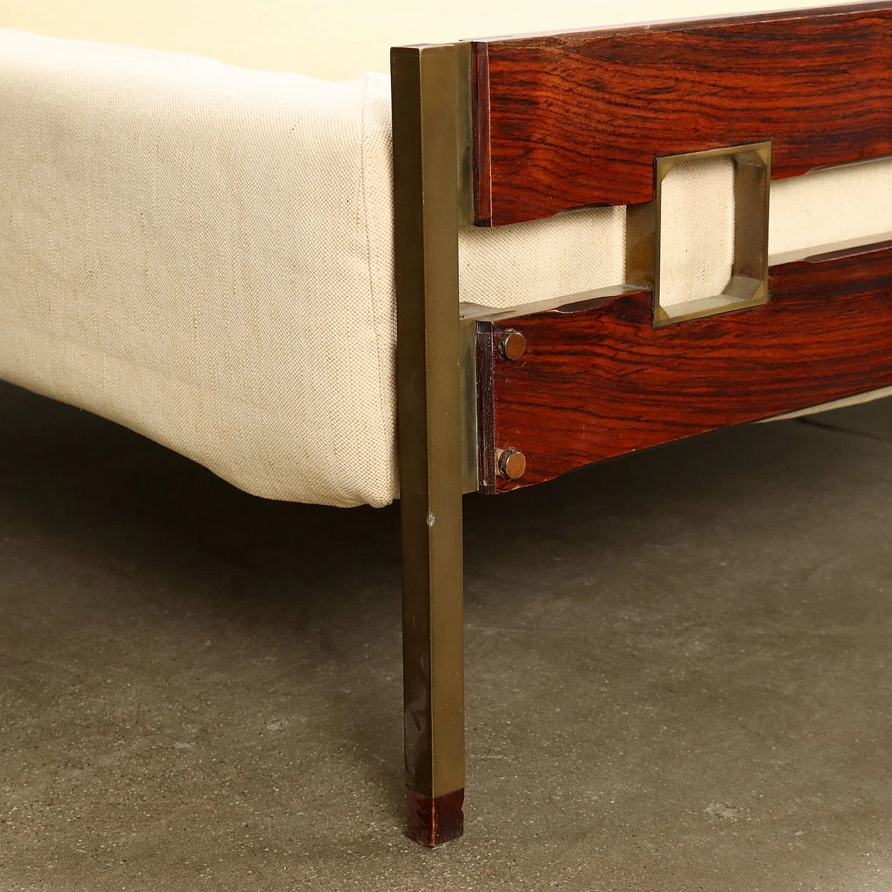 Exotic wood veneered wood and brass bed by Ico Parisi, 1960s 6