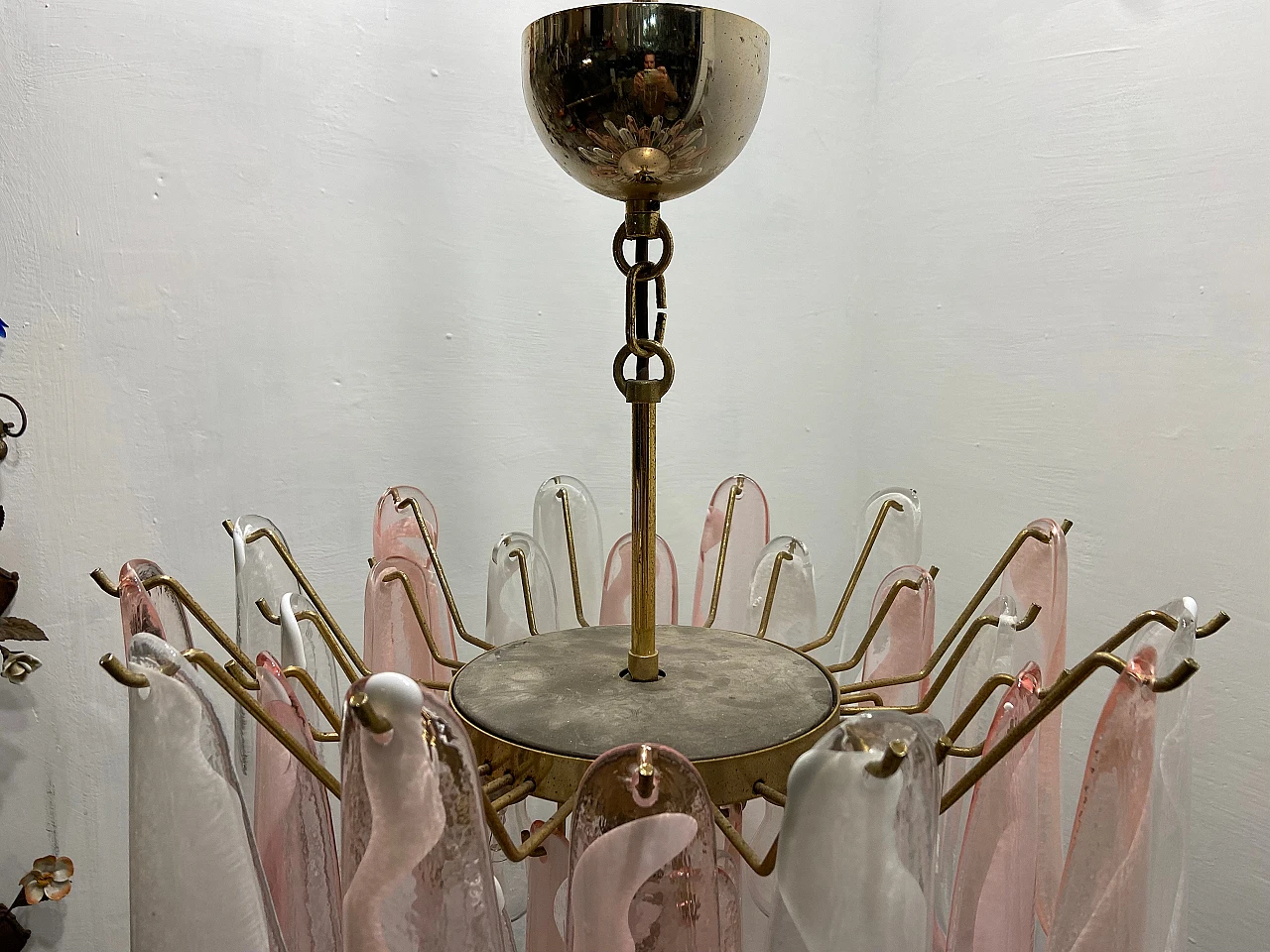 Pink and white Murano glass chandelier, 1970s 6