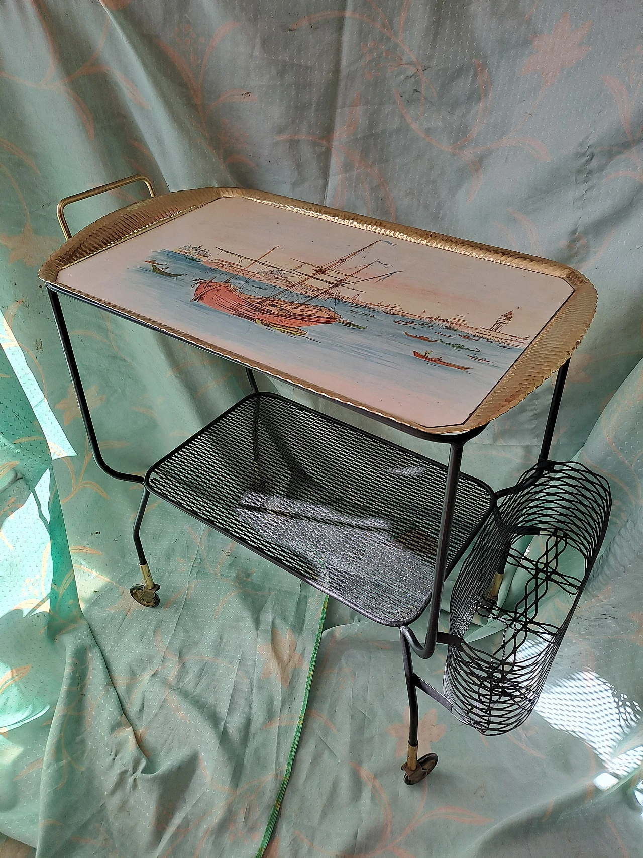 Black metal, gilded aluminum and bakelite bar cart, 1950s 6