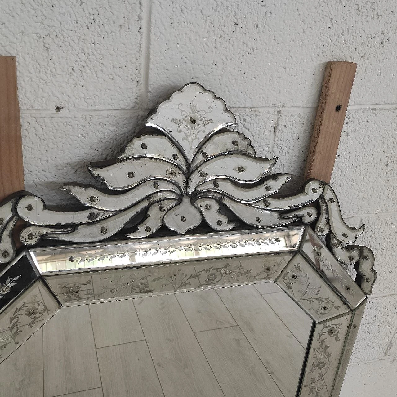 Octagonal mirror with decorated mirrored glass frame, 1950s 5