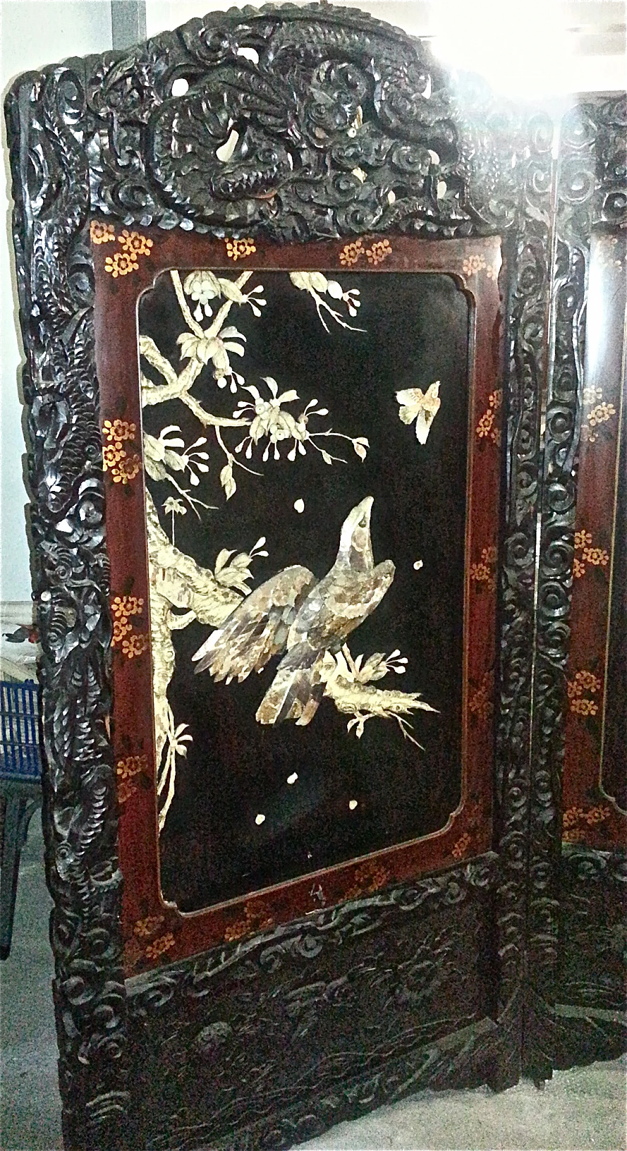 Chinese lacquer, carved wood and mother-of-pearl screen, 19th century 2