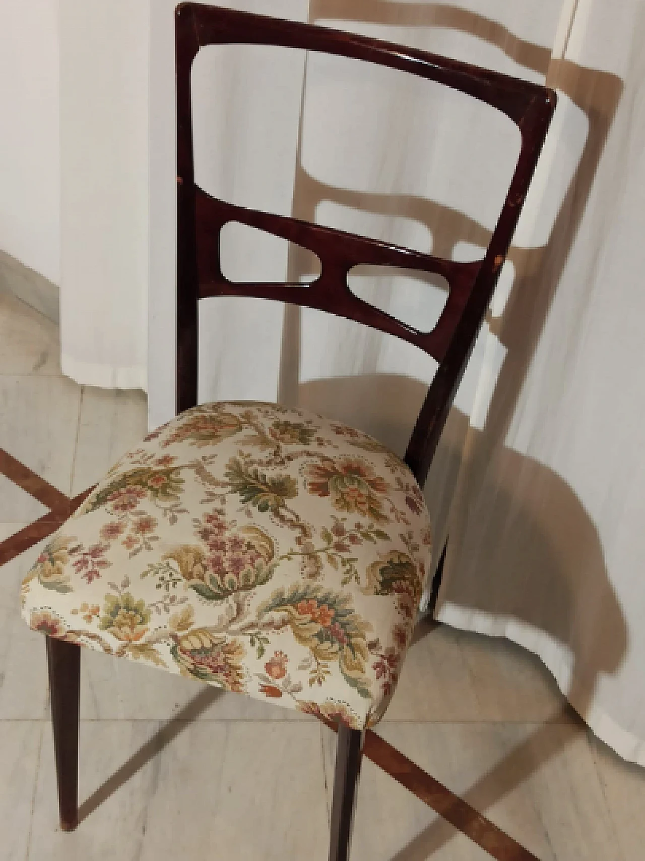 6 Mahogany and floral fabric chairs by Paolo Buffa, 1950s 5