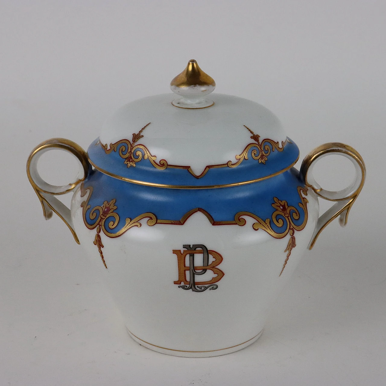 Porcelain coffee service in the style of Ginori, 1880s 3
