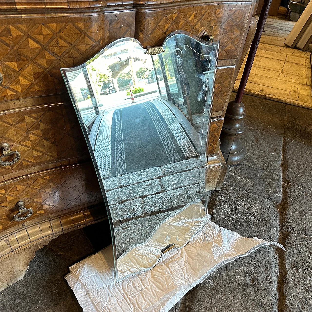 Specchio da parete in vetro acidato e ottone di Gio Ponti, anni '40 2