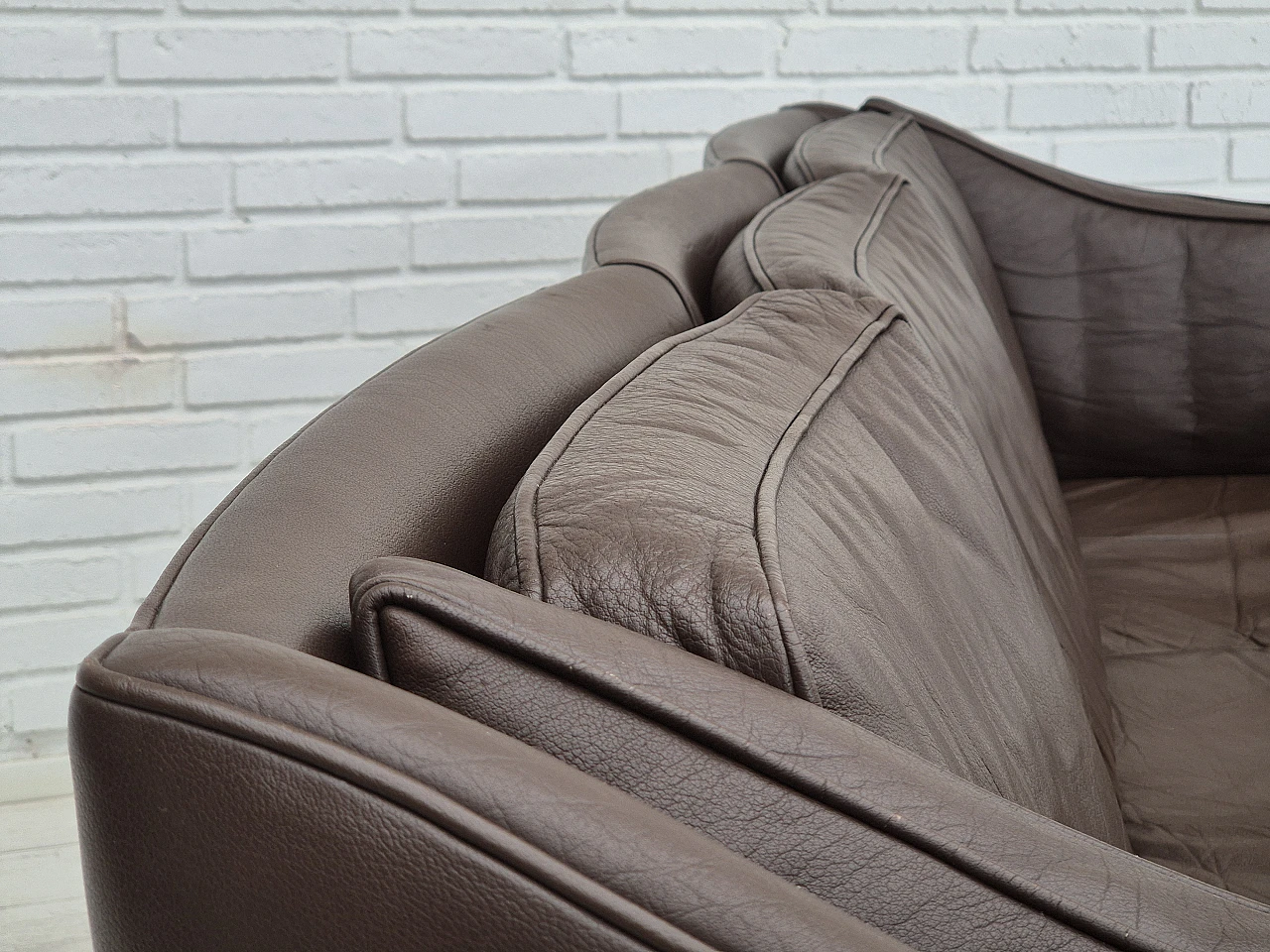 Brown leather sofa by G. Thams for Grant Møbelfabrik, 1970s 5