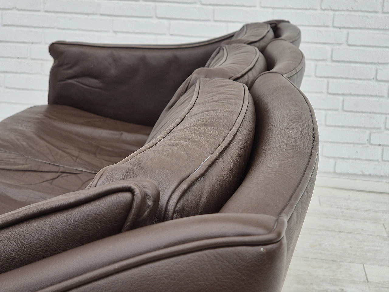 Brown leather sofa by G. Thams for Grant Møbelfabrik, 1970s 12