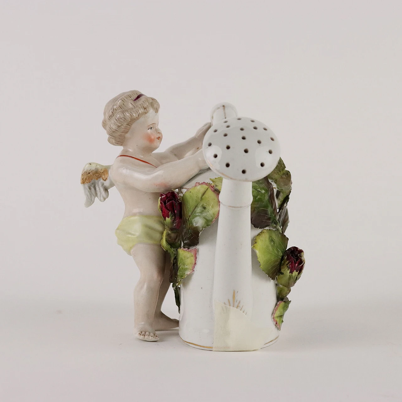 Putto with watering can in Sitzendorf Porcelain, 19th century 4
