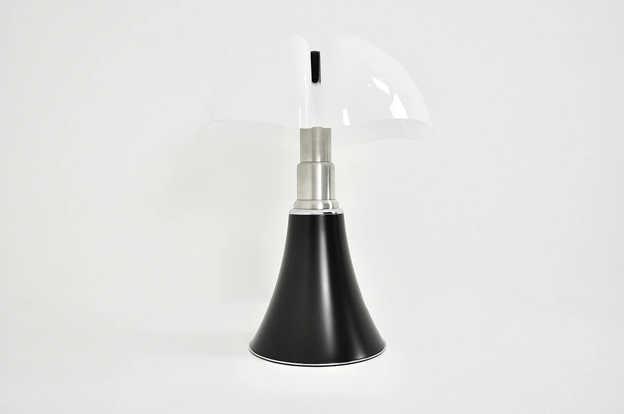 Black Pipistrello table lamp by Gae Aulenti for Martinelli Luce, 1980s 1