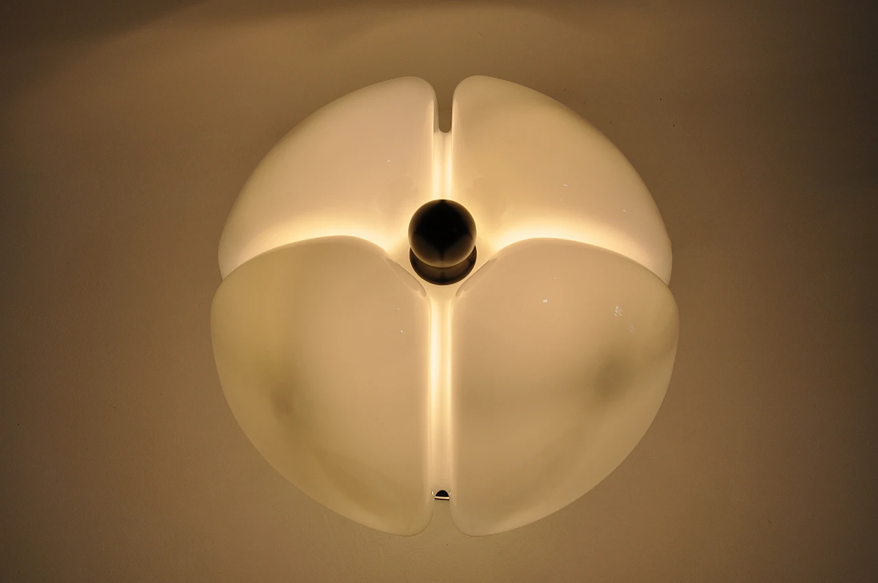 Black Pipistrello table lamp by Gae Aulenti for Martinelli Luce, 1980s 12