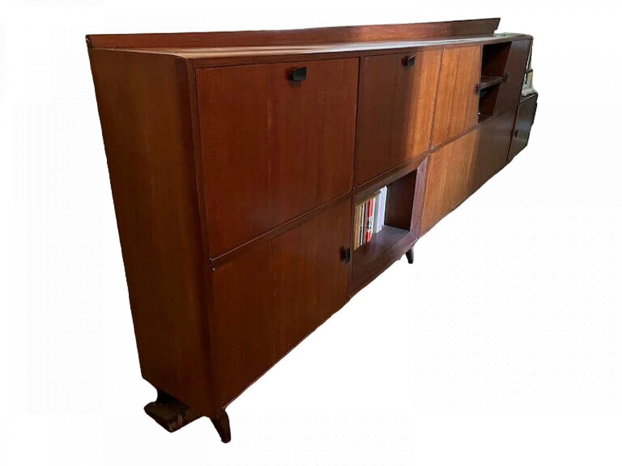 Credenza in noce massello con mensole a giorno, anni '70 4