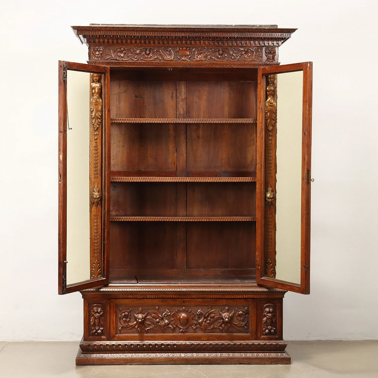 Inlaid walnut showcase with glass doors and drawer, 19th century 3
