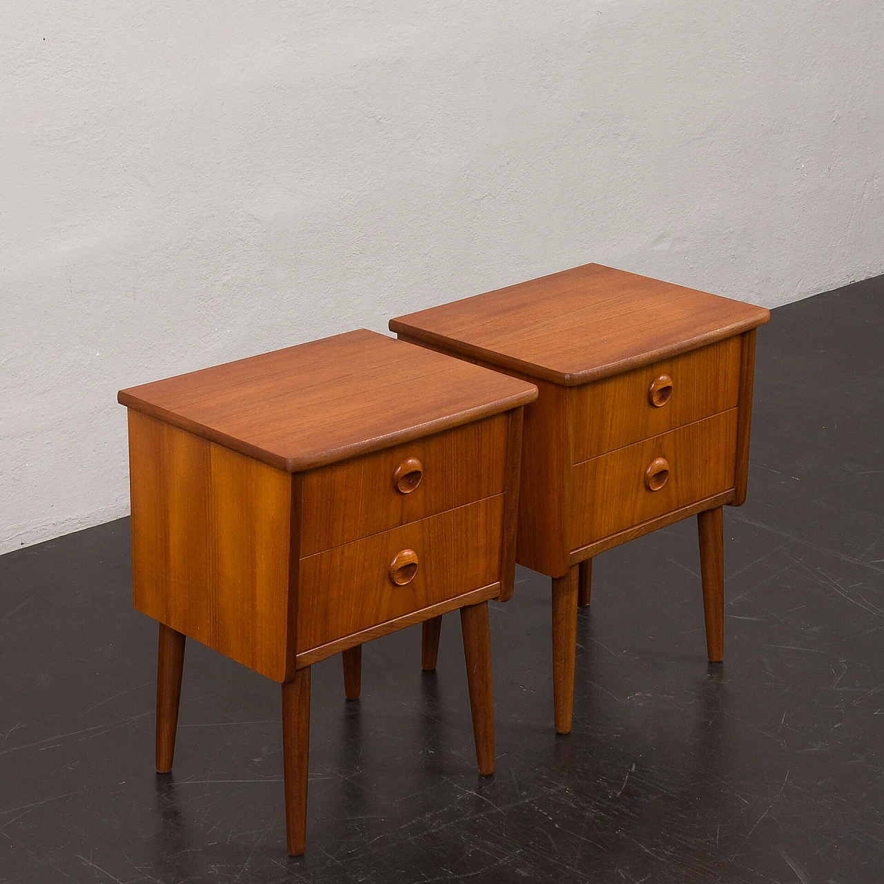 Coppia di comodini in teak nello stile di John Texmon, anni '60 8