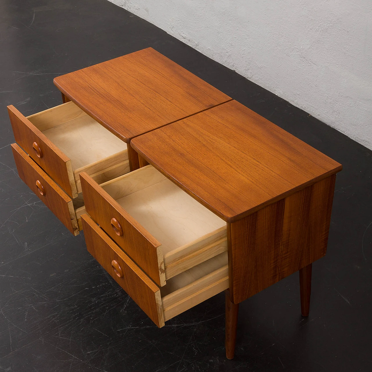 Coppia di comodini in teak nello stile di John Texmon, anni '60 9