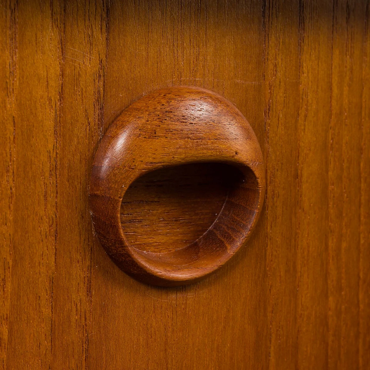 Coppia di comodini in teak nello stile di John Texmon, anni '60 11