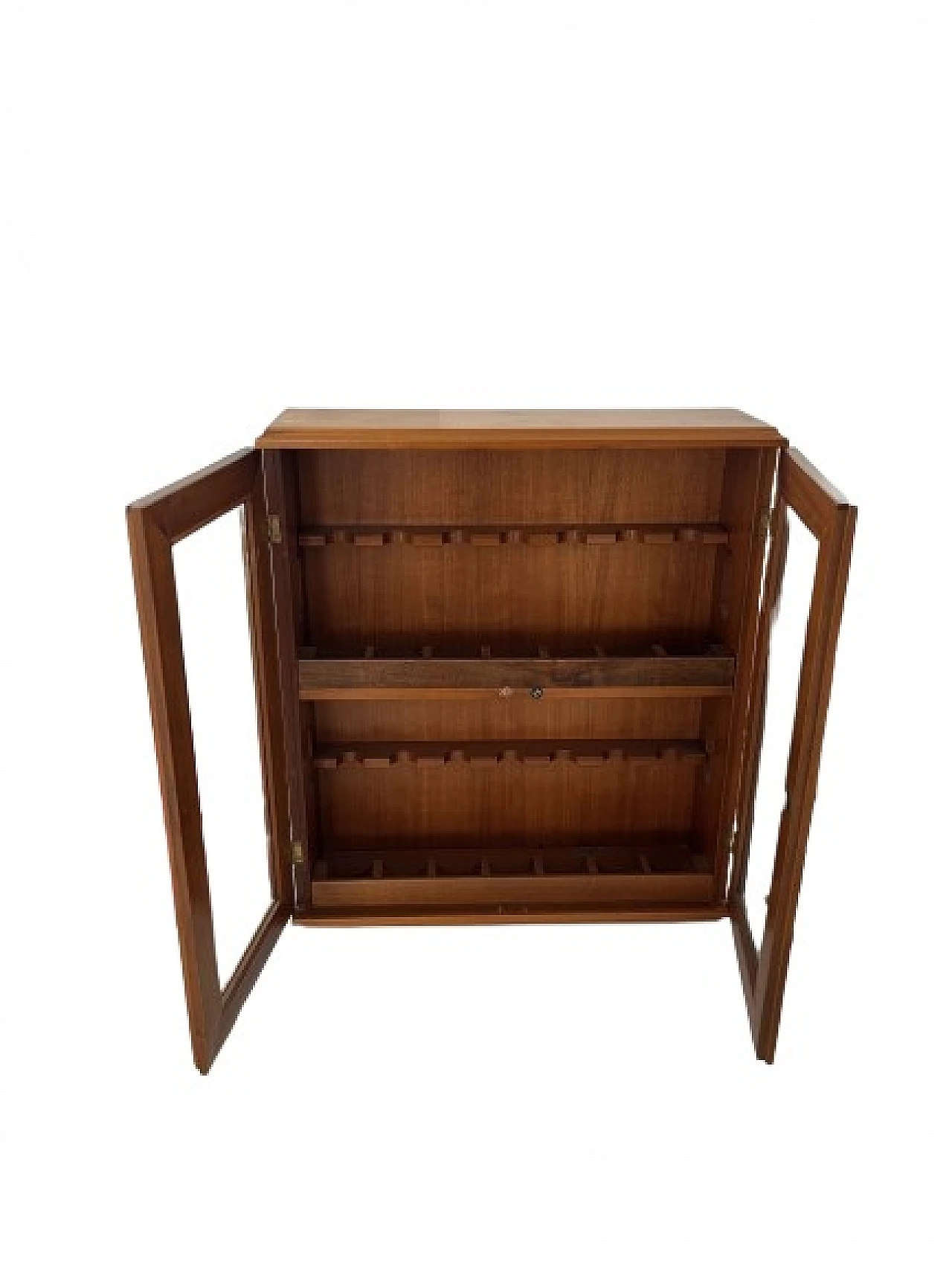 Vetrina artigianale in noce massello con due ante in vetro, anni '80 4